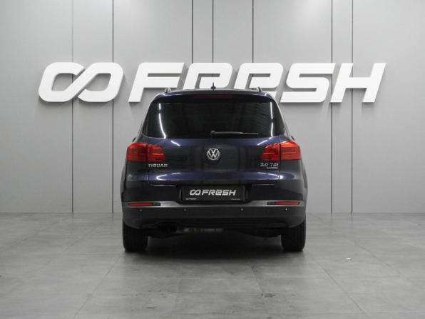 Volkswagen Tiguan I Рестайлинг с пробегом 2011 года, цена 1 135 000 рублей, 213509 км, внедорожник, Автокод Объявления