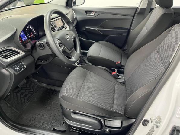 Hyundai Solaris II Рестайлинг с пробегом 2021 года, цена 1 598 000 рублей, 71472 км, седан, Автокод Объявления