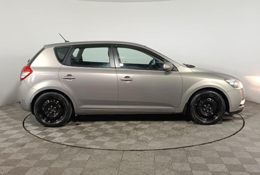 Kia Ceed I Волгоград  - изображение 8