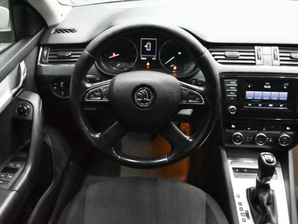 Skoda Octavia III (A7) с пробегом 2014 года, цена 990 000 рублей, 188233 км, лифтбек, Автокод Объявления