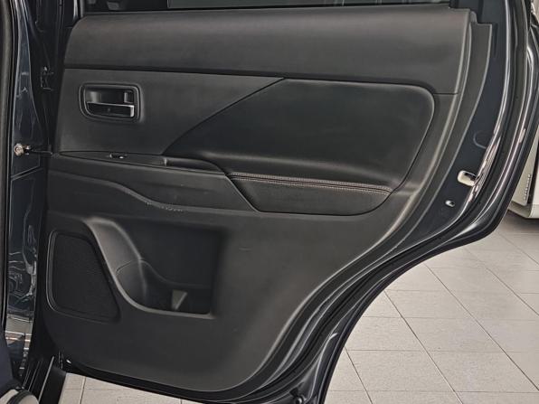 Mitsubishi Outlander III Рестайлинг 3 с пробегом 2018 года, цена 2 650 000 рублей, 182760 км, внедорожник, Автокод Объявления