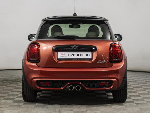 Mini Hatch III (F55/F56) Рестайлинг с пробегом 2020 года, цена 3 185 325 рублей, 42379 км, хэтчбек, Автокод Объявления