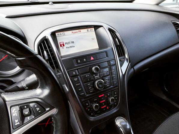 Opel Astra J с пробегом 2011 года, цена 642 000 рублей, 198227 км, хэтчбек, Автокод Объявления