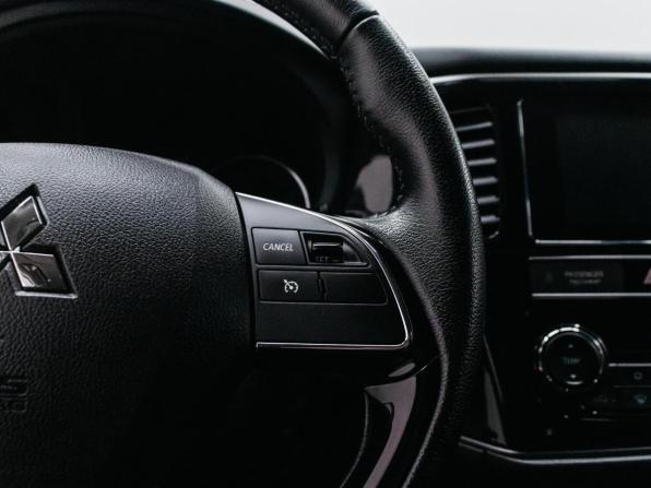Mitsubishi Outlander III Рестайлинг 3 с пробегом 2019 года, цена 2 199 000 рублей, 99070 км, внедорожник, Автокод Объявления