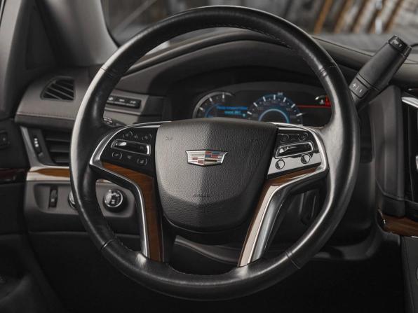 Cadillac Escalade IV с пробегом 2019 года, цена 4 850 000 рублей, 127300 км, внедорожник, Автокод Объявления