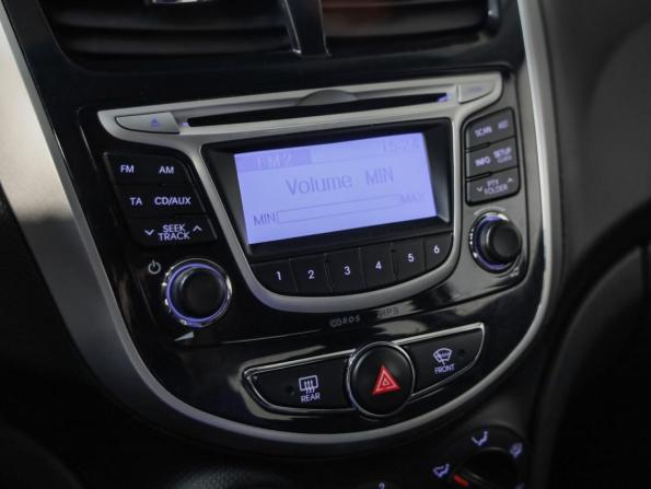 Hyundai Solaris I с пробегом 2014 года, цена 669 000 рублей, 251217 км, седан, Автокод Объявления