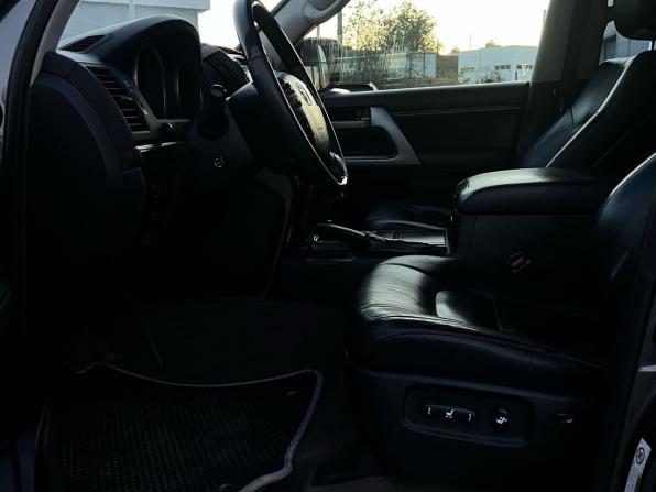 Toyota Land Cruiser 200 Series с пробегом 2011 года, цена 3 289 000 рублей, 227520 км, внедорожник, Автокод Объявления