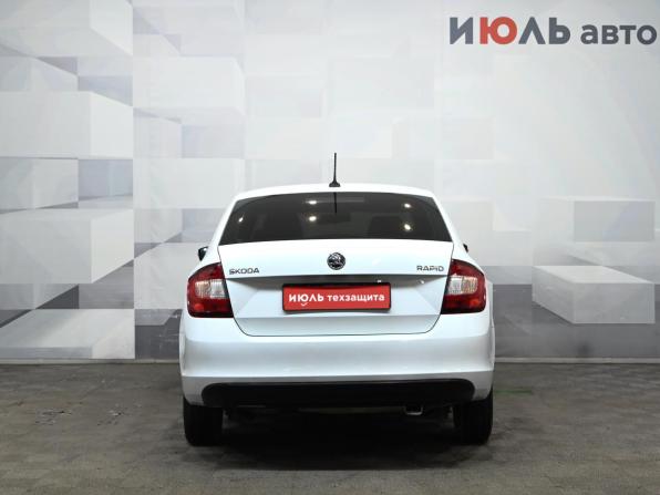 Skoda Rapid I с пробегом 2017 года, цена 1 240 000 рублей, 86653 км, лифтбек, Автокод Объявления
