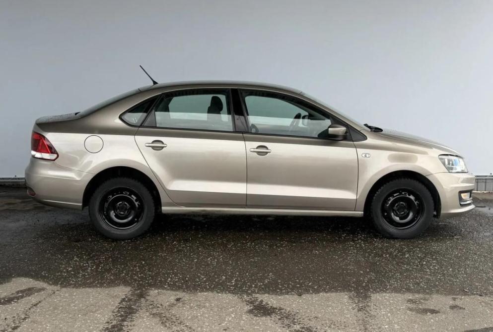 Volkswagen Polo V Рестайлинг Киров  - изображение 4