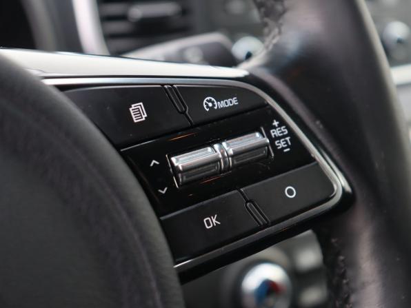 Kia Sportage IV Рестайлинг с пробегом 2021 года, цена 2 370 000 рублей, 84095 км, внедорожник, Автокод Объявления