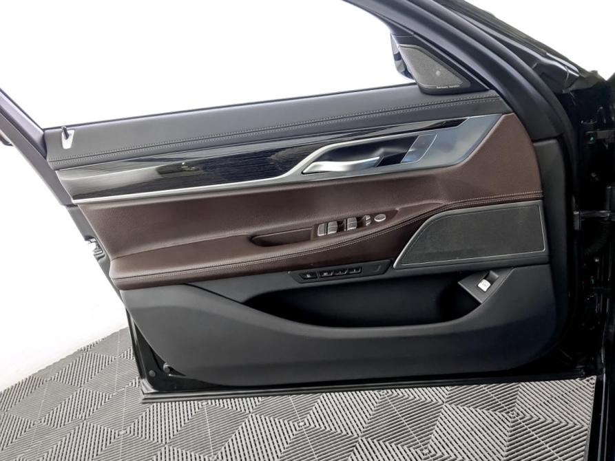 BMW 7 серии VI (G11/G12) Рестайлинг Москва  - изображение 19