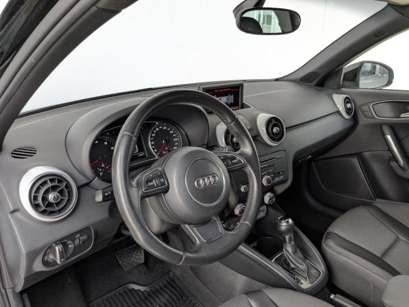 Audi A1 I (8X) с пробегом 2012 года, цена 1 230 000 рублей, 47550 км, хэтчбек, Автокод Объявления