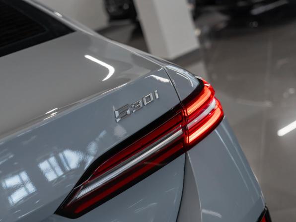 BMW 5 серии VIII (G60/G61/G68) с пробегом 2023 года, цена 7 950 000 рублей, 19500 км, седан, Автокод Объявления