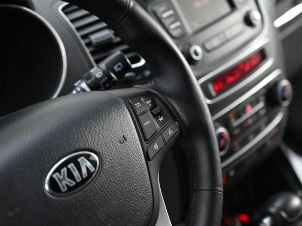 Kia Sorento II Рестайлинг с пробегом 2016 года, цена 1 219 000 рублей, 109917 км, внедорожник, Автокод Объявления