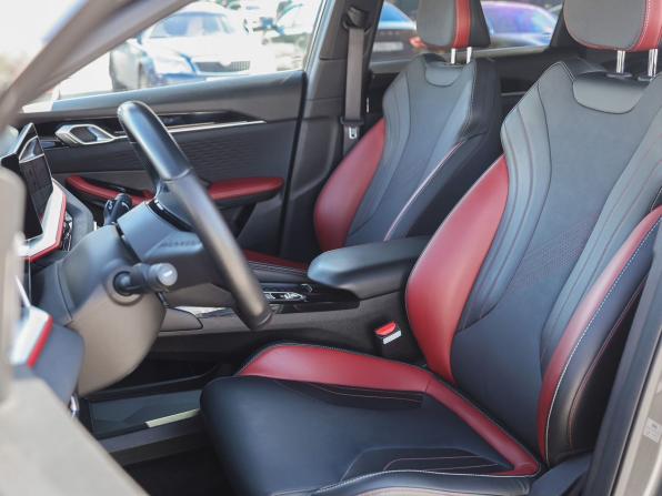 Geely Coolray I Рестайлинг с пробегом 2023 года, цена 2 049 000 рублей, 37746 км, внедорожник, Автокод Объявления