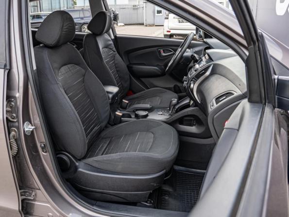 Hyundai ix35 I Рестайлинг с пробегом 2015 года, цена 1 500 000 рублей, 231766 км, внедорожник, Автокод Объявления