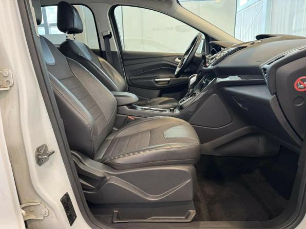 Ford Kuga II с пробегом 2015 года, цена 1 250 000 рублей, 201898 км, внедорожник, Автокод Объявления