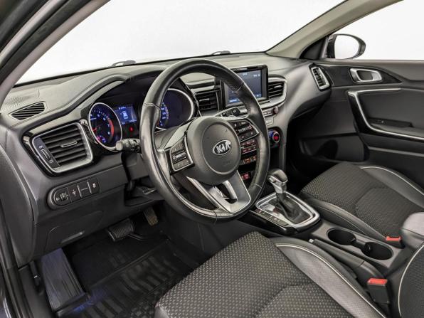 Kia Ceed III с пробегом 2018 года, цена 1 335 000 рублей, 172500 км, хэтчбек, Автокод Объявления