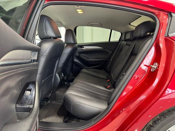 Mazda 6 III (GJ) Рестайлинг 2 с пробегом 2019 года, цена 2 595 000 рублей, 76500 км, седан, Автокод Объявления