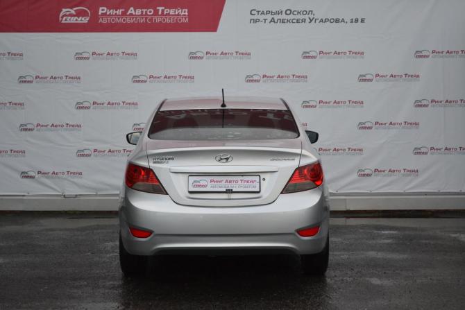 Hyundai Solaris I с пробегом 2013 года, цена 800 000 рублей, 127346 км, седан, Автокод Объявления