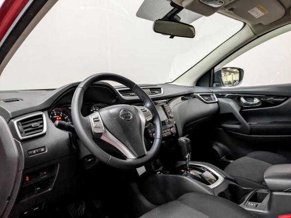 Nissan Qashqai II с пробегом 2017 года, цена 1 750 000 рублей, 66179 км, внедорожник, Автокод Объявления