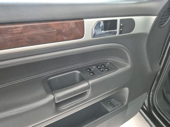 Volkswagen Touareg I Рестайлинг с пробегом 2007 года, цена 799 000 рублей, 315000 км, внедорожник, Автокод Объявления