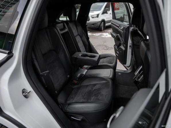 Porsche Cayenne II Рестайлинг (958) с пробегом 2018 года, цена 5 590 000 рублей, 122300 км, внедорожник, Автокод Объявления