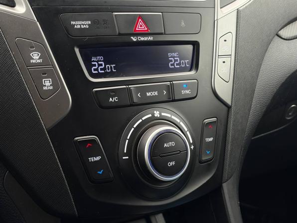 Hyundai Santa Fe III Рестайлинг с пробегом 2016 года, цена 2 399 000 рублей, 122324 км, внедорожник, Автокод Объявления