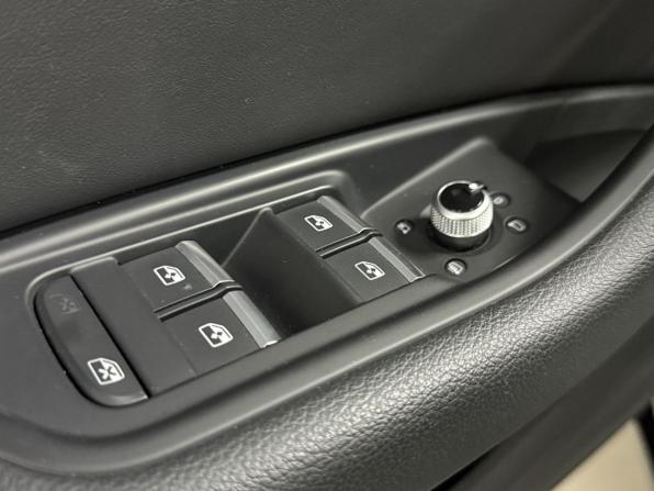 Audi A4 V (B9) Рестайлинг с пробегом 2020 года, цена 2 709 000 рублей, 127650 км, седан, Автокод Объявления