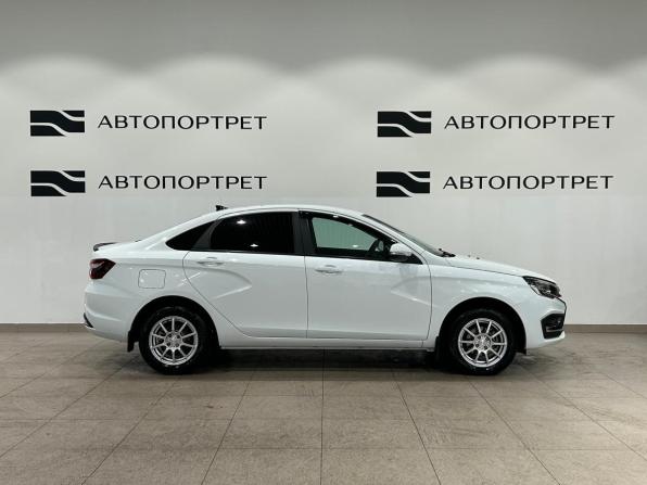 Lada (ВАЗ) Vesta I Рестайлинг (NG) с пробегом 2023 года, цена 1 229 000 рублей, 27168 км, седан, Автокод Объявления
