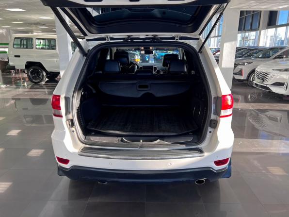 Jeep Grand Cherokee IV (WK2) с пробегом 2011 года, цена 1 990 000 рублей, 181345 км, внедорожник, Автокод Объявления