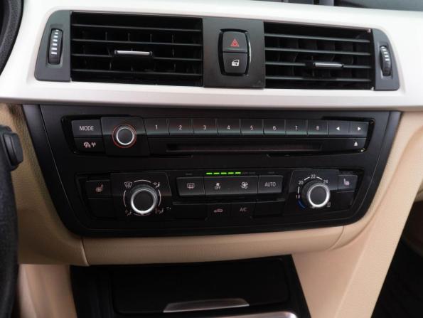 BMW 3 серии VI (F3x) с пробегом 2014 года, цена 1 872 000 рублей, 163124 км, седан, Автокод Объявления