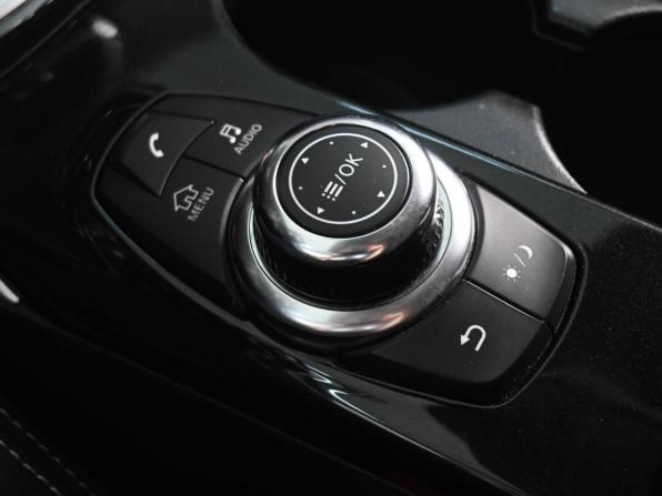 Infiniti QX30 с пробегом 2016 года, цена 1 690 000 рублей, 159943 км, внедорожник, Автокод Объявления