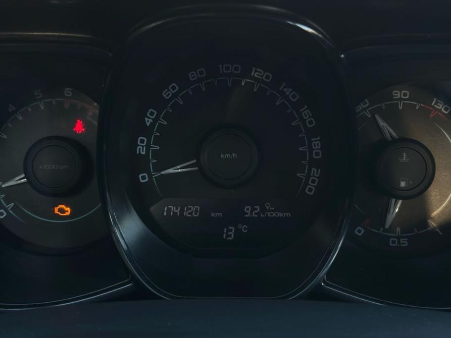 Lada (ВАЗ) Vesta I Санкт-Петербург  - изображение 19