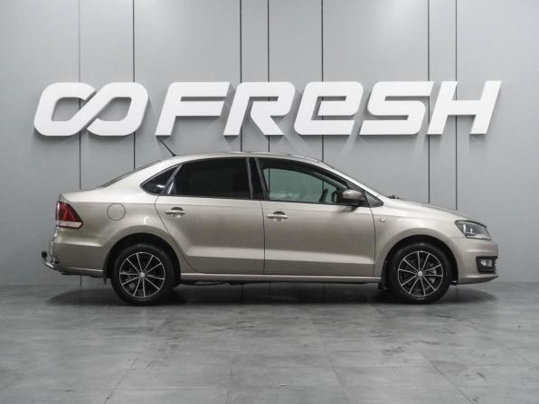 Volkswagen Polo V Рестайлинг с пробегом 2016 года, цена 999 000 рублей, 199908 км, седан, Автокод Объявления