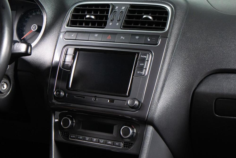 Volkswagen Polo V Рестайлинг Сургут  - изображение 14