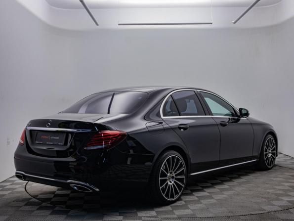 Mercedes-Benz E-Класс V (W213 S213 C238) с пробегом 2016 года, цена 2 638 000 рублей, 111731 км, седан, Автокод Объявления