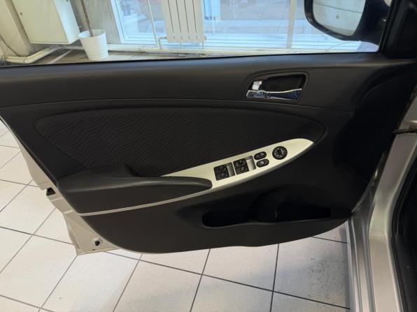 Hyundai Solaris I с пробегом 2013 года, цена 699 000 рублей, 138000 км, седан, Автокод Объявления