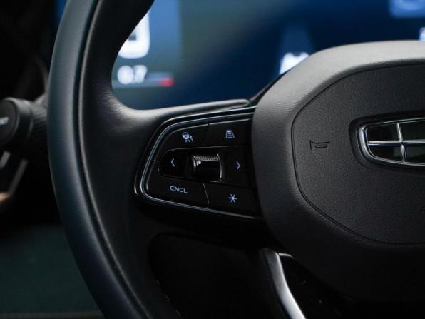 Geely Monjaro I с пробегом 2023 года, цена 3 049 977 рублей, 62724 км, внедорожник, Автокод Объявления