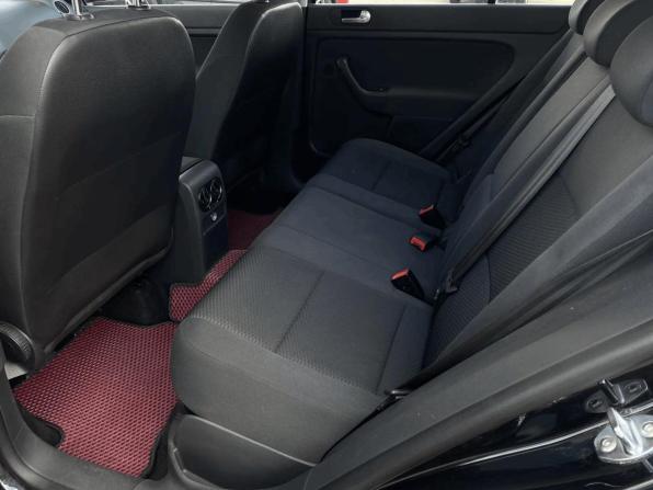Volkswagen Golf VI с пробегом 2010 года, цена 640 000 рублей, 222112 км, хэтчбек, Автокод Объявления