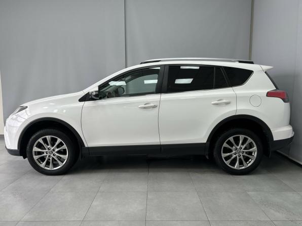 Toyota RAV4 IV (XA40) Рестайлинг с пробегом 2018 года, цена 2 644 990 рублей, 95418 км, внедорожник, Автокод Объявления