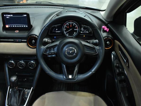 Mazda Demio IV (DJ) с пробегом 2018 года, цена 1 320 000 рублей, 51450 км, хэтчбек, Автокод Объявления