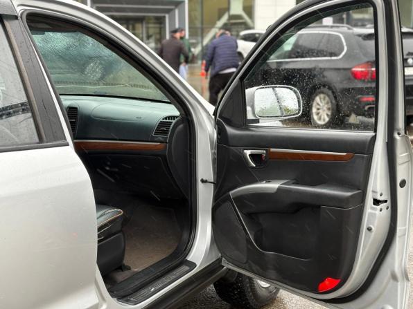 Hyundai Santa Fe II с пробегом 2008 года, цена 925 000 рублей, 328614 км, внедорожник, Автокод Объявления