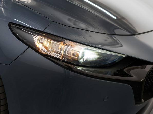 Mazda 3 IV (BP) с пробегом 2019 года, цена 1 690 500 рублей, 43118 км, седан, Автокод Объявления