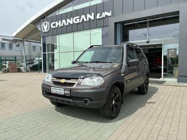 Chevrolet Niva I Рестайлинг с пробегом 2016 года, цена 630 000 рублей, 120986 км, внедорожник, Автокод Объявления