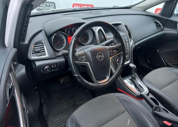Opel Astra J с пробегом 2011 года, цена 650 000 рублей, 223492 км, хэтчбек, Автокод Объявления