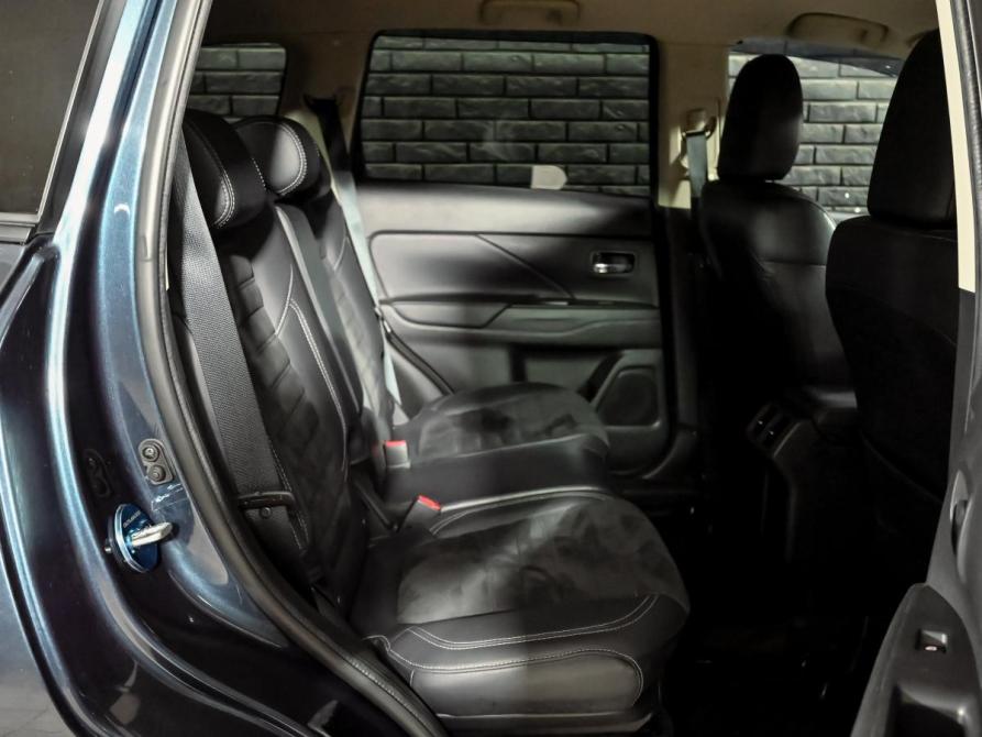 Mitsubishi Outlander III Рестайлинг 3 Екатеринбург  - изображение 19
