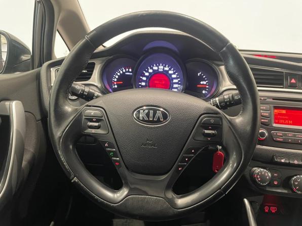 Kia Ceed II с пробегом 2015 года, цена 749 000 рублей, 222872 км, хэтчбек, Автокод Объявления