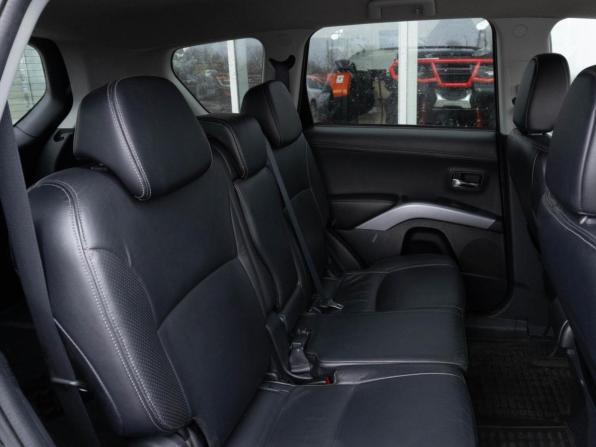 Mitsubishi Outlander II Рестайлинг с пробегом 2011 года, цена 1 500 000 рублей, 206731 км, внедорожник, Автокод Объявления