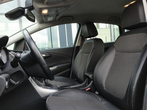 Opel Astra J с пробегом 2010 года, цена 729 000 рублей, 205037 км, хэтчбек, Автокод Объявления